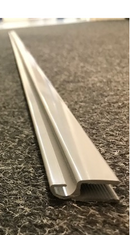 ALUM. GASBAKKLEPLIJST GRIJS  (LENGTE: 1600MM)